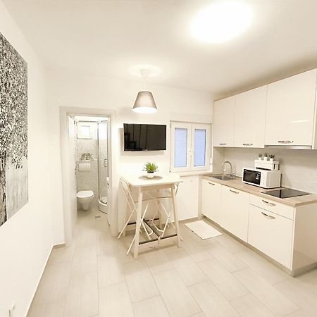 Central Apartment & Room Niko スプリト エクステリア 写真