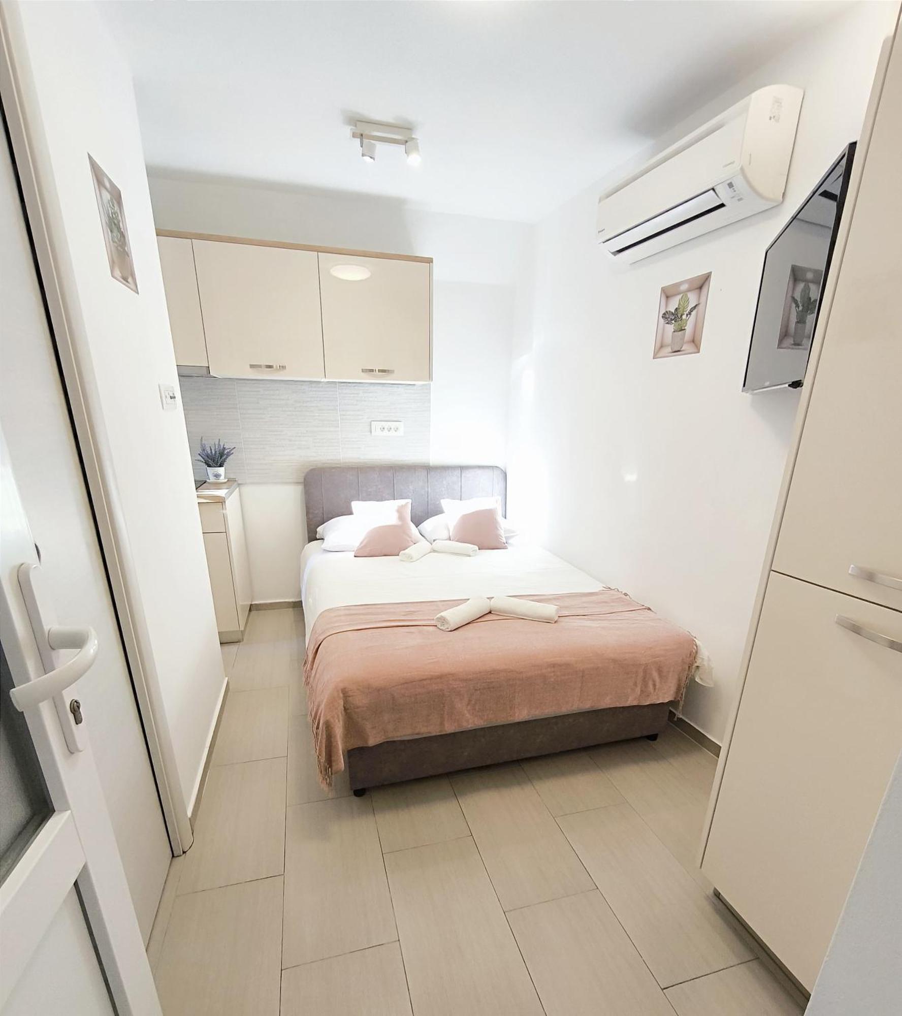 Central Apartment & Room Niko スプリト エクステリア 写真