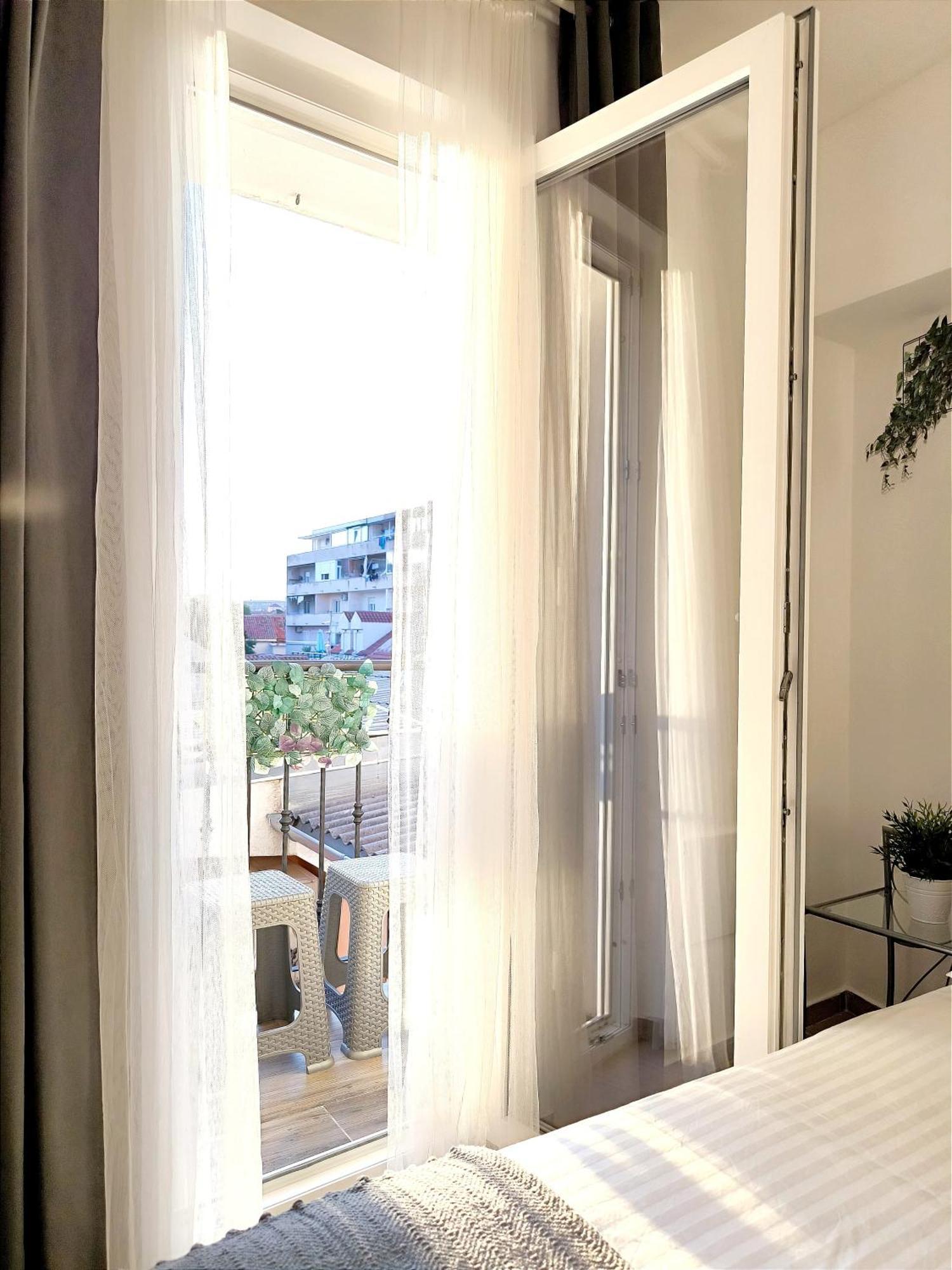 Central Apartment & Room Niko スプリト エクステリア 写真
